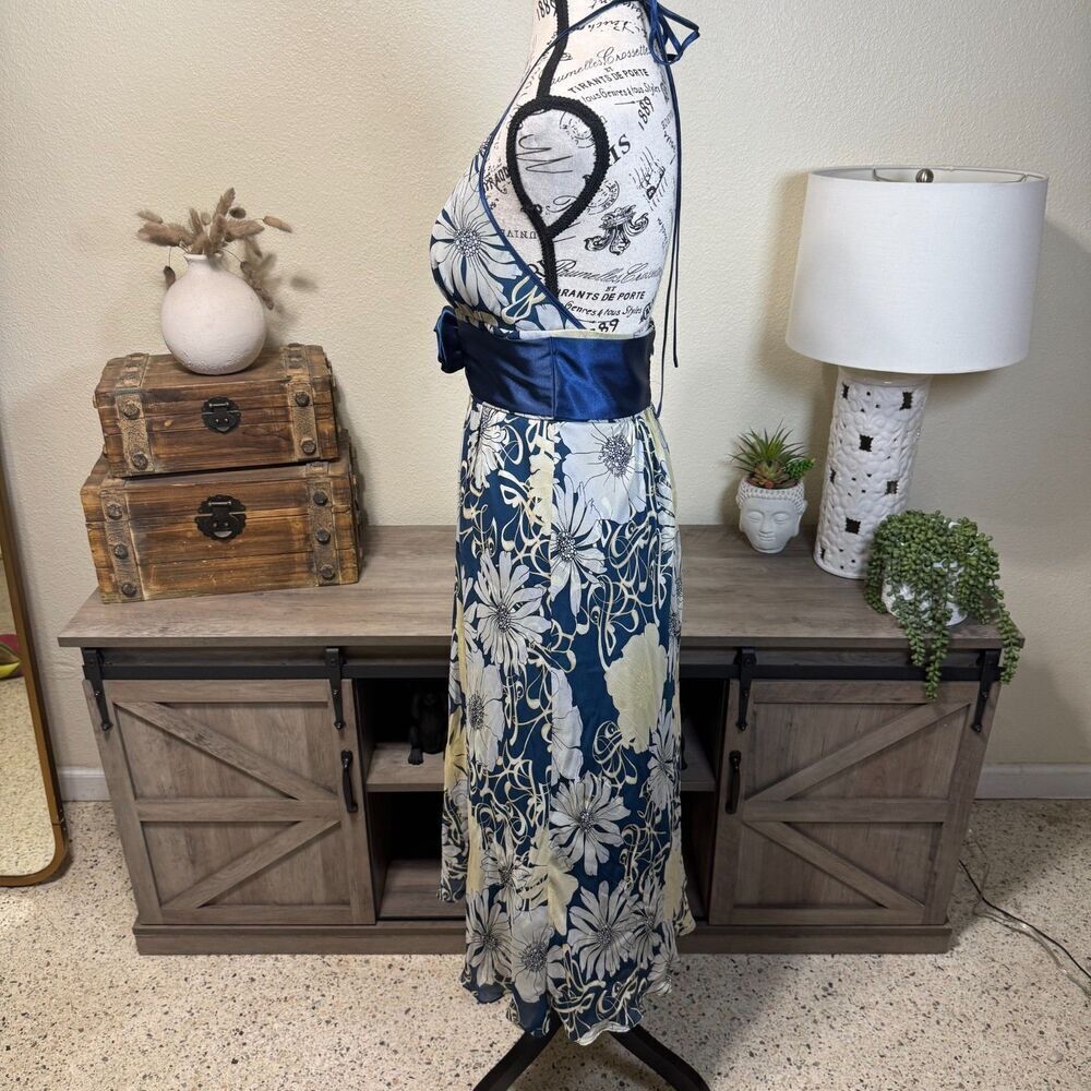 BCBG Y2k Silk Floral Babydoll Halter Maxi Dress Size 4 Bow Whimsy Fairy Bow - Picture 5 of 11